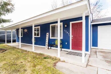 1741 SW 33rd St, Redmond, OR 97756 - photo 3