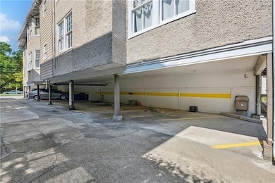 7911 Saint Charles Ave unit H, New Orleans, LA 70118 - photo 2