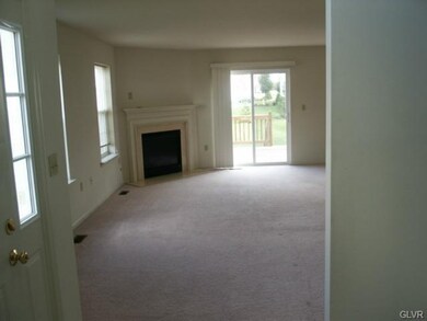 3625 Clauss Dr, Macungie, PA 18062 - photo 5