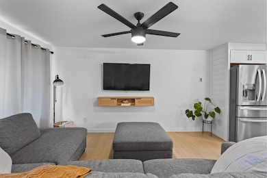 2047 SW Reindeer Ave, Redmond, OR 97756 - photo 7