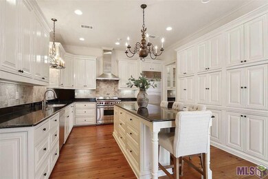 Lots of cabinets
