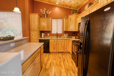 005_Kitchen