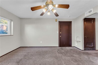 5208 Lee Rd unit 2, Maple Heights, OH 44137 - photo 7