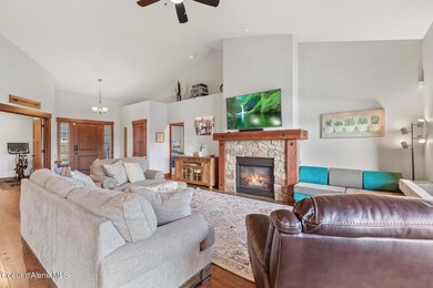 13661NPristineCir-5