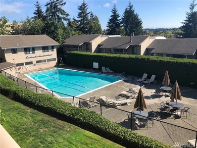 The Islandaire unit 208, Mercer Island, WA 98040 - photo 5