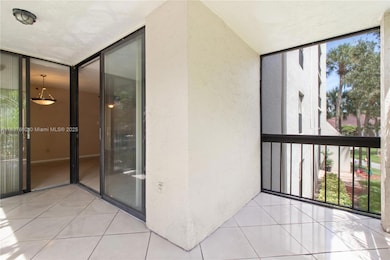 1915 Lavers Cir unit E211, Delray Beach, FL 33444 - photo 6