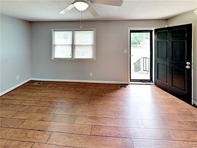 180 Mapleleaf Rd, Statesville, NC 28625 - photo 2