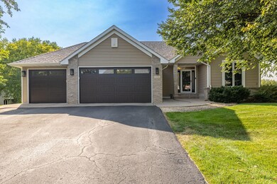11331 Trillium Ln N, Champlin, MN 55316 - photo 3