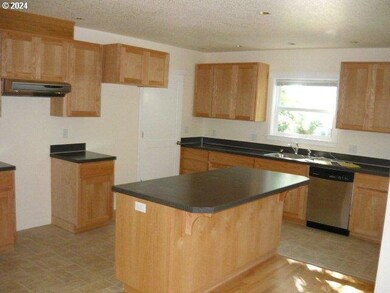 1490 W 4th Ave, Eugene, OR 97402 - photo 5