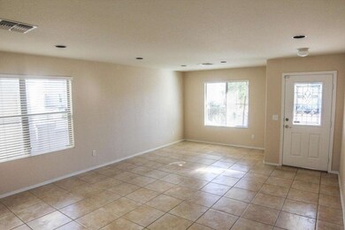 03 Entry - 2656 S Sailors Way