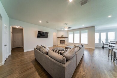 1428 Grassy Meadows Dr, Joshua, TX 76058 - photo 5