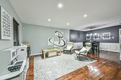 10317 Longmont Dr unit 37, Houston, TX 77042 - photo 5