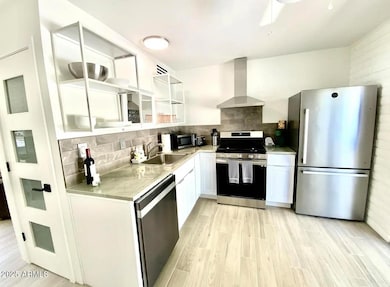 5811 E Surrey Dr unit 2, Cave Creek, AZ 85331 - photo 2