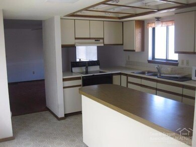 108 Inland Dr, Canyon City, OR 97820 - photo 2