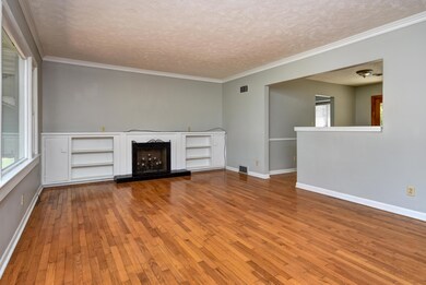 130 Saddlebrooke Dr-13