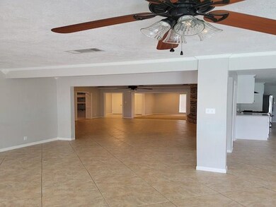 1020 Shakespeare Dr, Beaumont, TX 77706 - photo 7