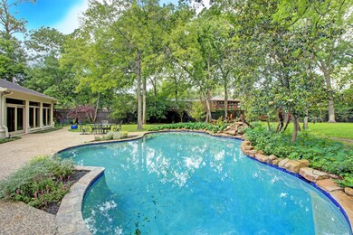 12014 Tall Oaks St, Houston, TX 77024 - photo 7