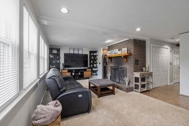 13 Lorna Dr, Auburn, MA 01501 - photo 5