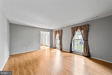 10 W Oleander Dr, Mount Laurel, NJ 08054 - photo 5