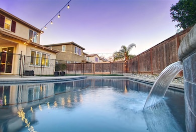 9855 Cape Verde Dr, Elk Grove, CA 95757 - photo 4