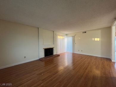 3912 Irongate Ct, Las Vegas, NV 89120 - photo 5