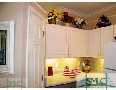 Kitchen. View 2 Under-cabinet Lighting
