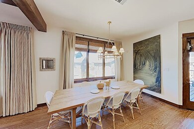 Comfortable dining for 8.