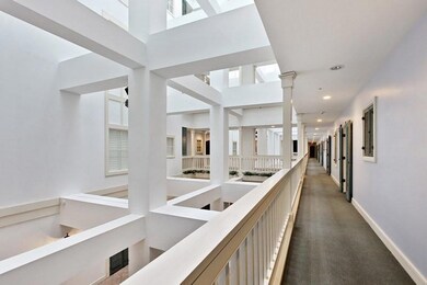 Air conditioned atrium for natural light and comfo