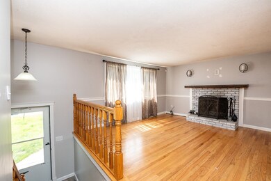 18 Cornish St, Carver, MA 02330 - photo 2