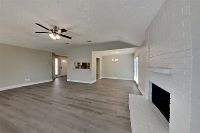 7334 Skybright Ln, Houston, TX 77095 - photo 3