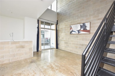 5008 S Macdill Ave unit 12, Tampa, FL 33611 - photo 4