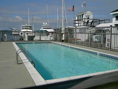 Swimming Pool/Hot Tub/Sauna. Newport Marina facili