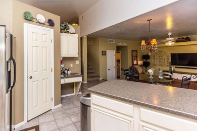 418_N._Cobblestone_St.AZ-8