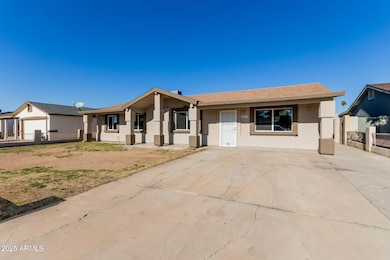 8052 W Pierson St, Phoenix, AZ 85033 - photo 3