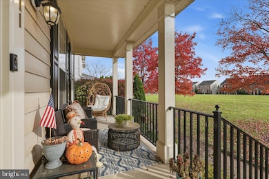 6711 Selbourne Ln, Gainesville, VA 20155 - photo 5