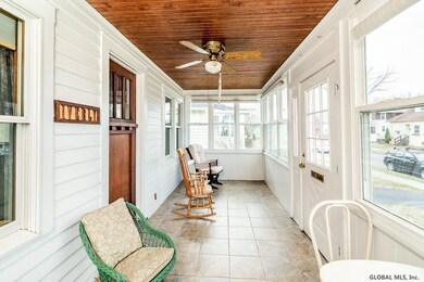 37 Dartmouth St, Albany, NY 12209 - photo 4