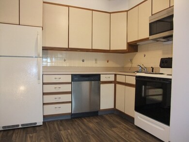 26 Chestnut St unit 11, Wakefield, MA 01880 - photo 2