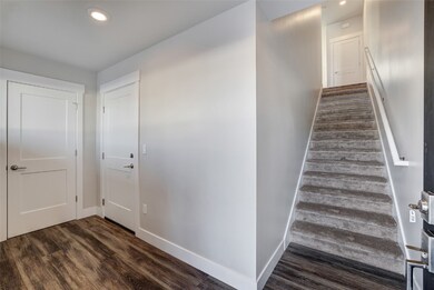 Entry / Mudroom in #122