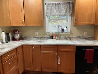 381 Lackey Hill Rd, Saint Johnsbury, VT 05819 - photo 3