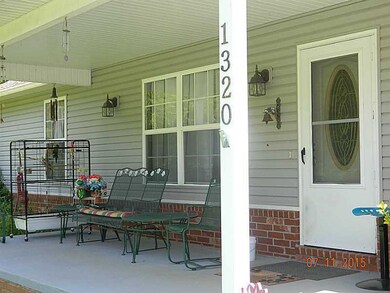 1320 Mcknight Ave, West Fork, AR 72774 - photo 2
