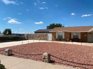 15333 Woodhill Ct, Horizon City, TX 79928 - photo 3