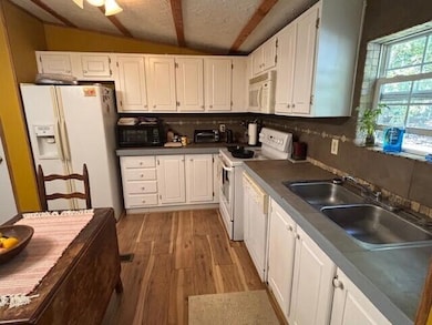 503 Valley Loop Rd, Pikeville, TN 38555 - photo 7