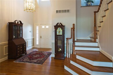 265 Glengarry Dr, Aurora, OH 44202 - photo 3