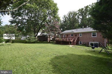 609 Abbott Ln, Falls Church, VA 22046 - photo 2