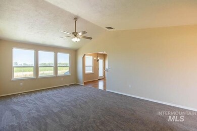 518 S Valley Dr, Nampa, ID 83686 - photo 6