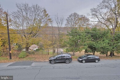 708 Center Ave, Jim Thorpe, PA 18229 - photo 7