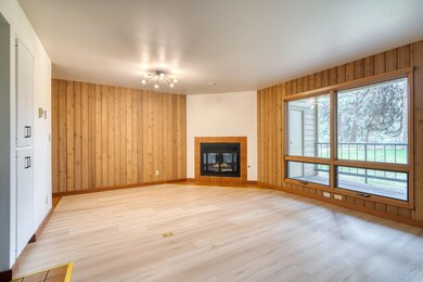 19717 SW Mount Bachelor Dr unit 150, Bend, OR 97702 - photo 5