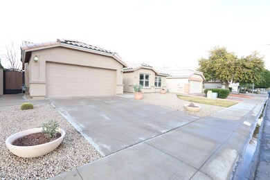 902 N Sicily Dr, Chandler, AZ 85226 - photo 3