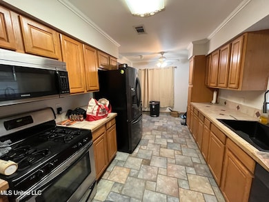 300 E 3rd St, Long Beach, MS 39560 - photo 7