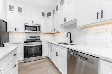 2438 Rolling Creek Ln, Dubuque, IA 52003 - photo 6